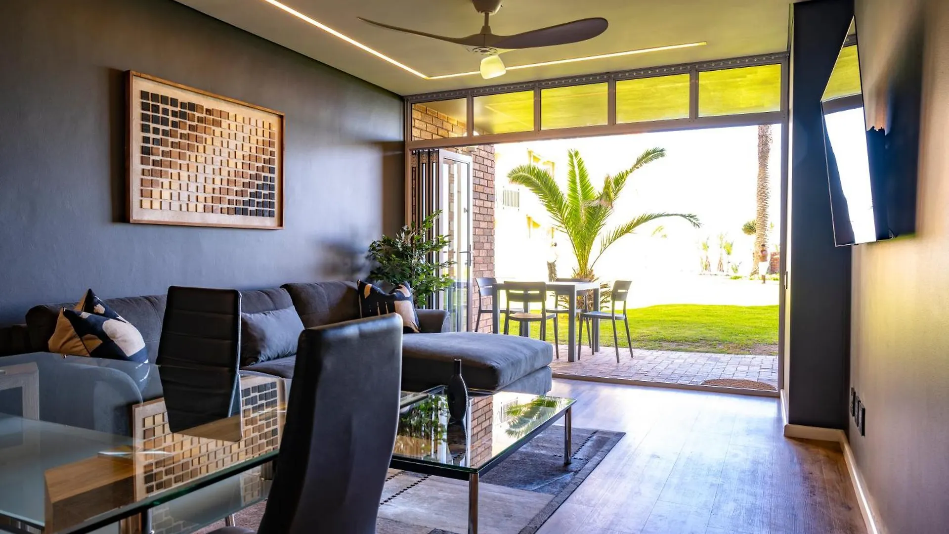Luxury Apartment - Unit 22 Brookes Hill Port Elizabeth
