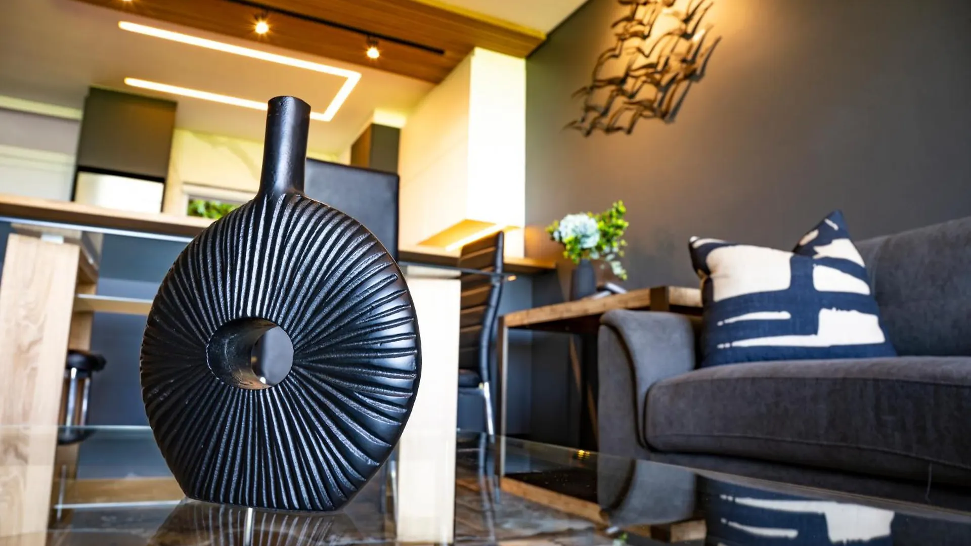 Luxury Apartment - Unit 22 Brookes Hill Port Elizabeth