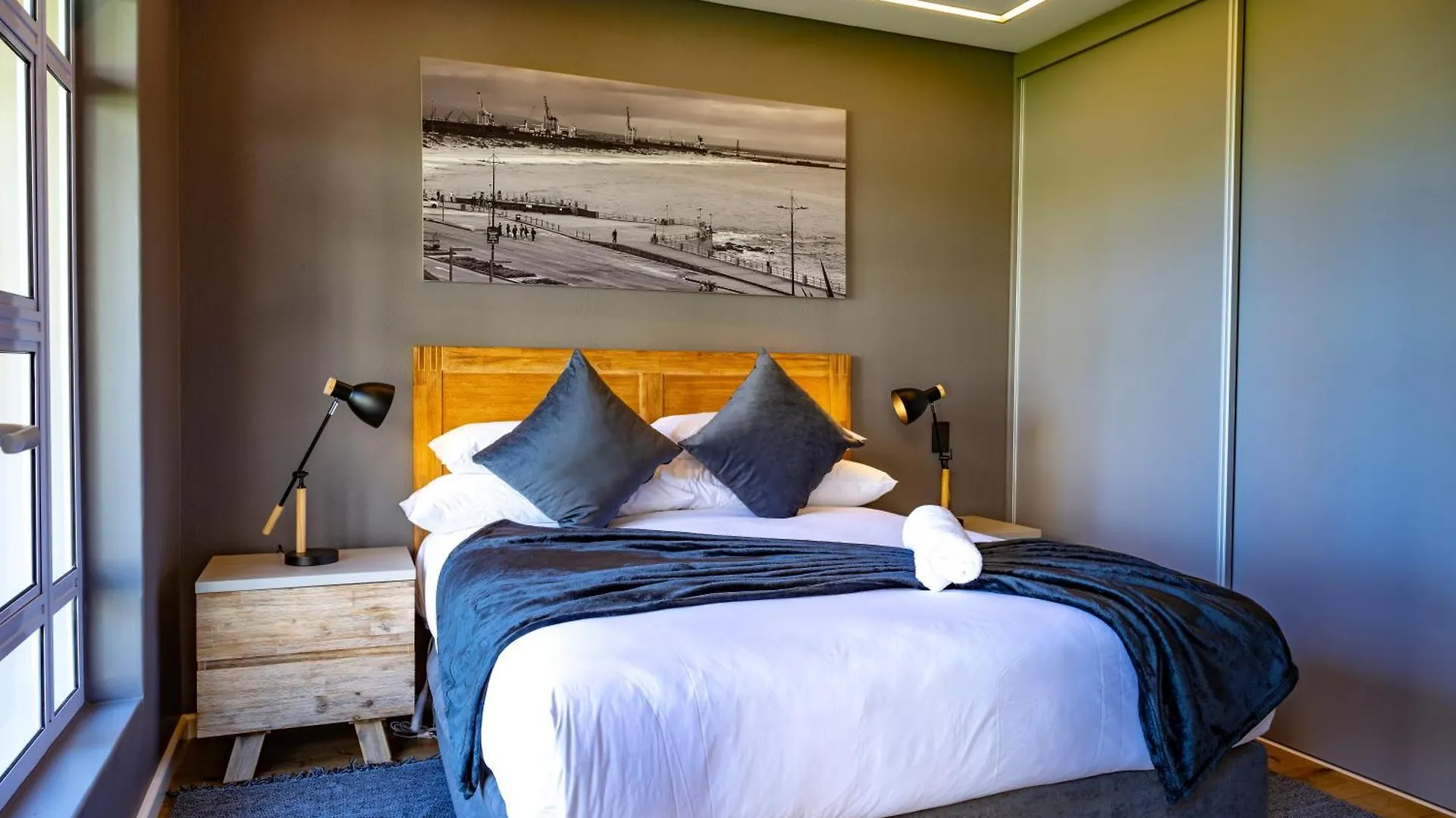 Luxury Apartment - Unit 22 Brookes Hill Port Elizabeth