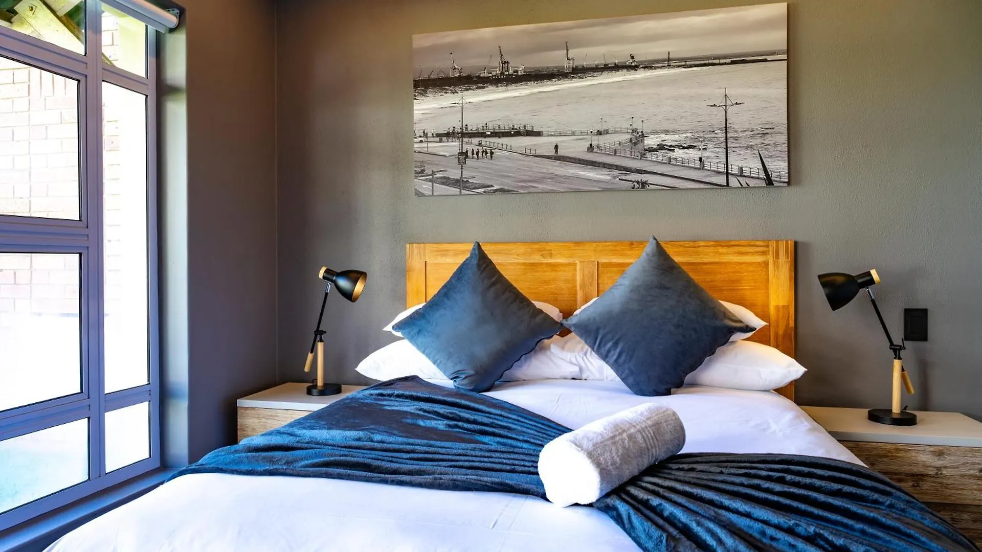 Luxury Apartment - Unit 22 Brookes Hill Port Elizabeth