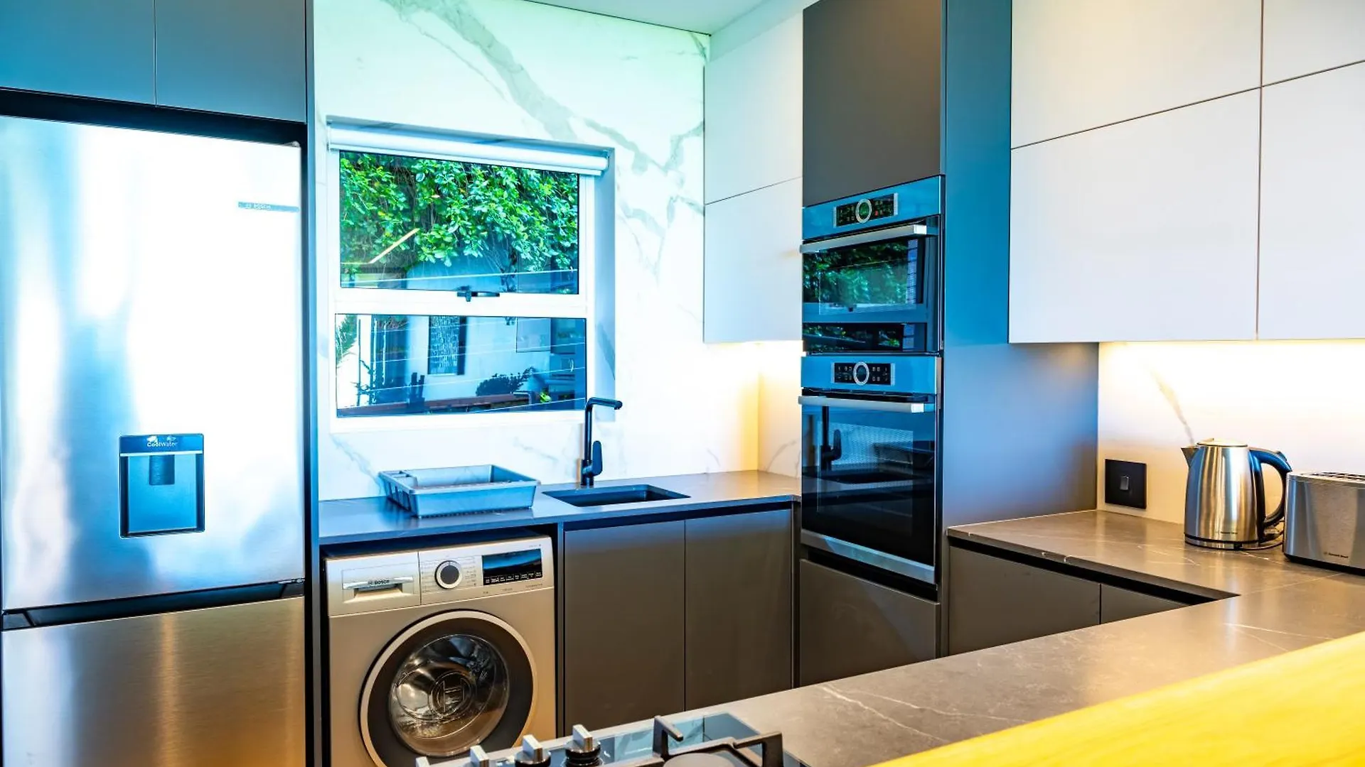 Luxury Apartment - Unit 22 Brookes Hill Port Elizabeth South Africa